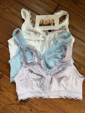 3 pack Breezies Bras